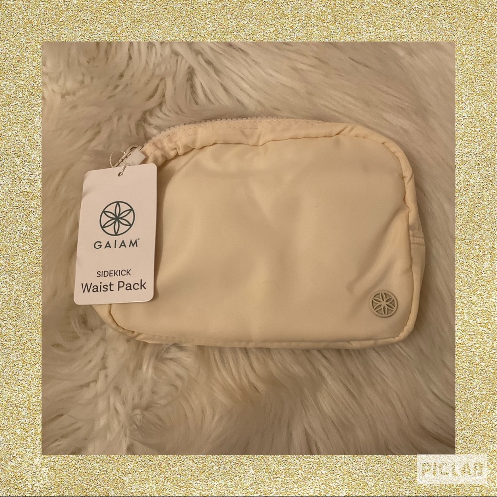 Gaiam Sidekick Waistpack - NWT - Cream
